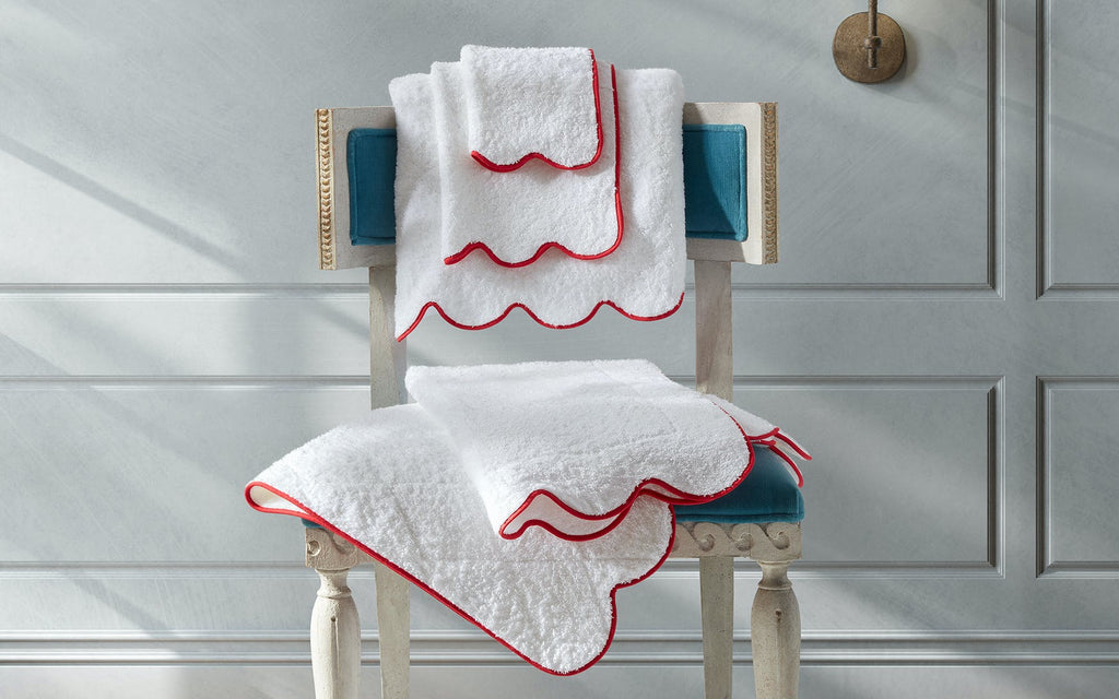 Cairo Scallop Tub Mat 24 X 36 - Jabbour Linens