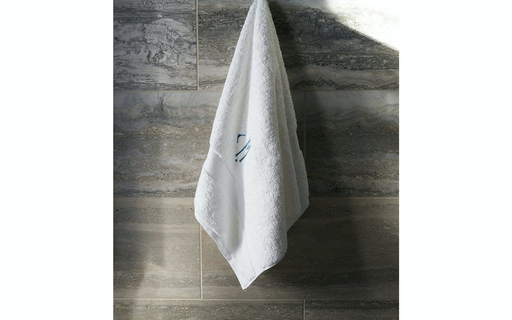 Lotus Tub Mat 24 x 36 (1 pc) - Jabbour Linens
