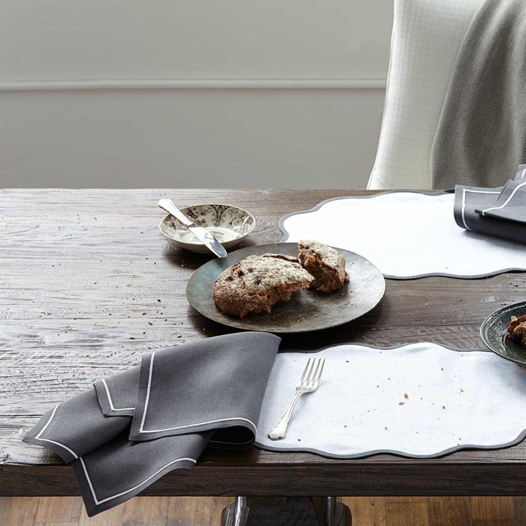 Linen table runner - Comfort grey