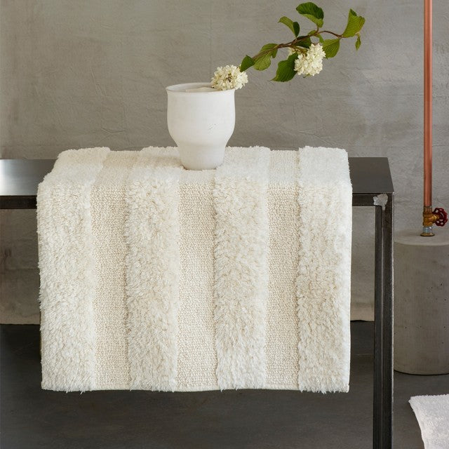 Hudson Bath Rug 24 X 24 - Jabbour Linens